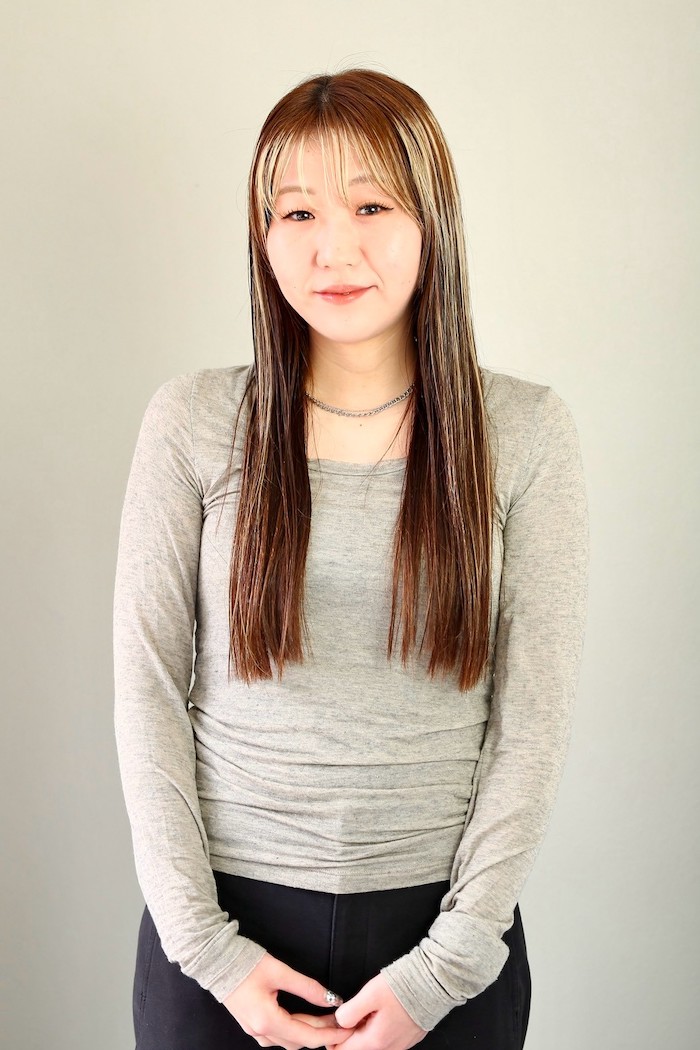 村井　桃香