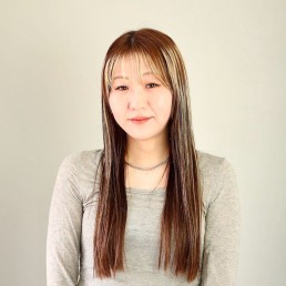 村井　桃香