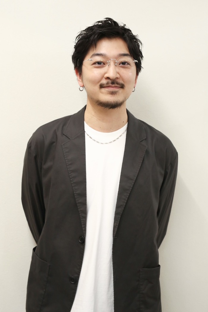 濱辺 郁人